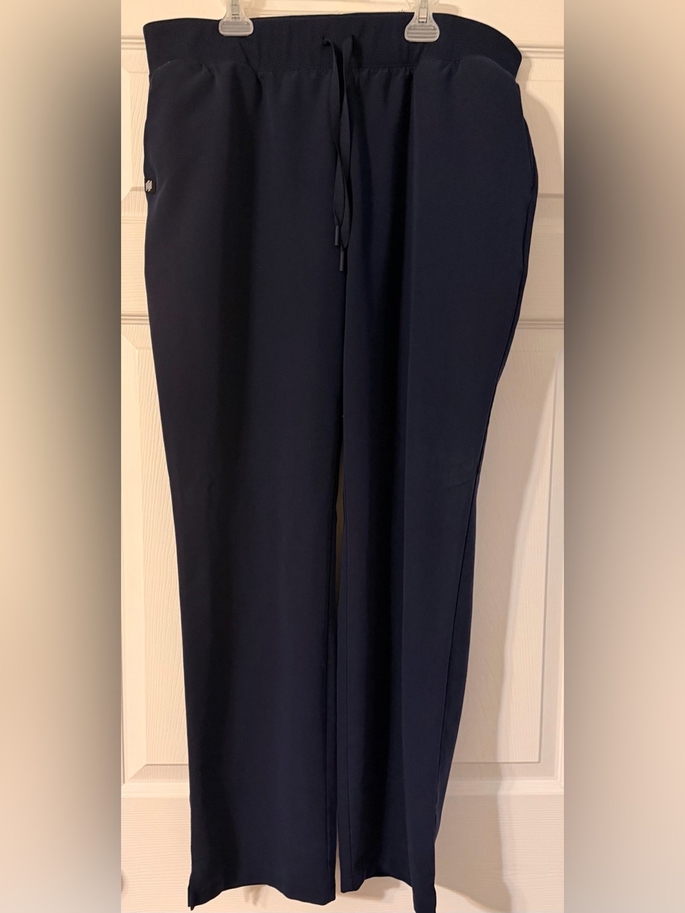 Jaanuu Scrub Pants in Navy - size Large